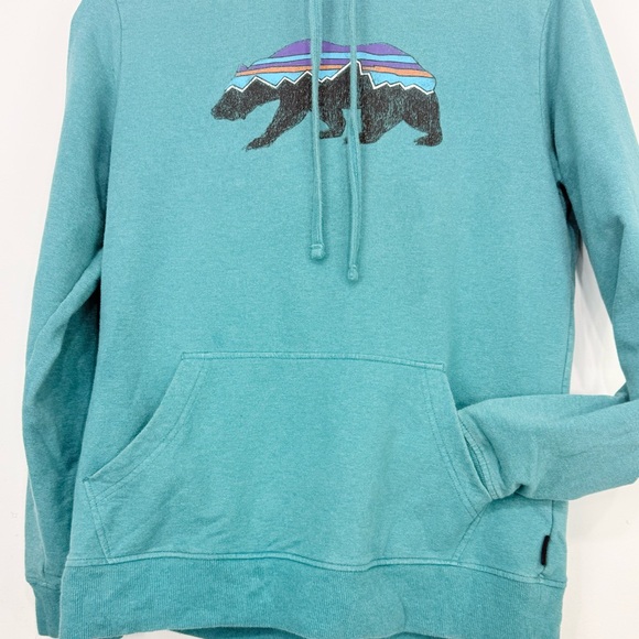 Patagonia Fitz Roy Uprisal Green Mountain Bear Pullover Retro Unisex Hoodie - Picture 6 of 11